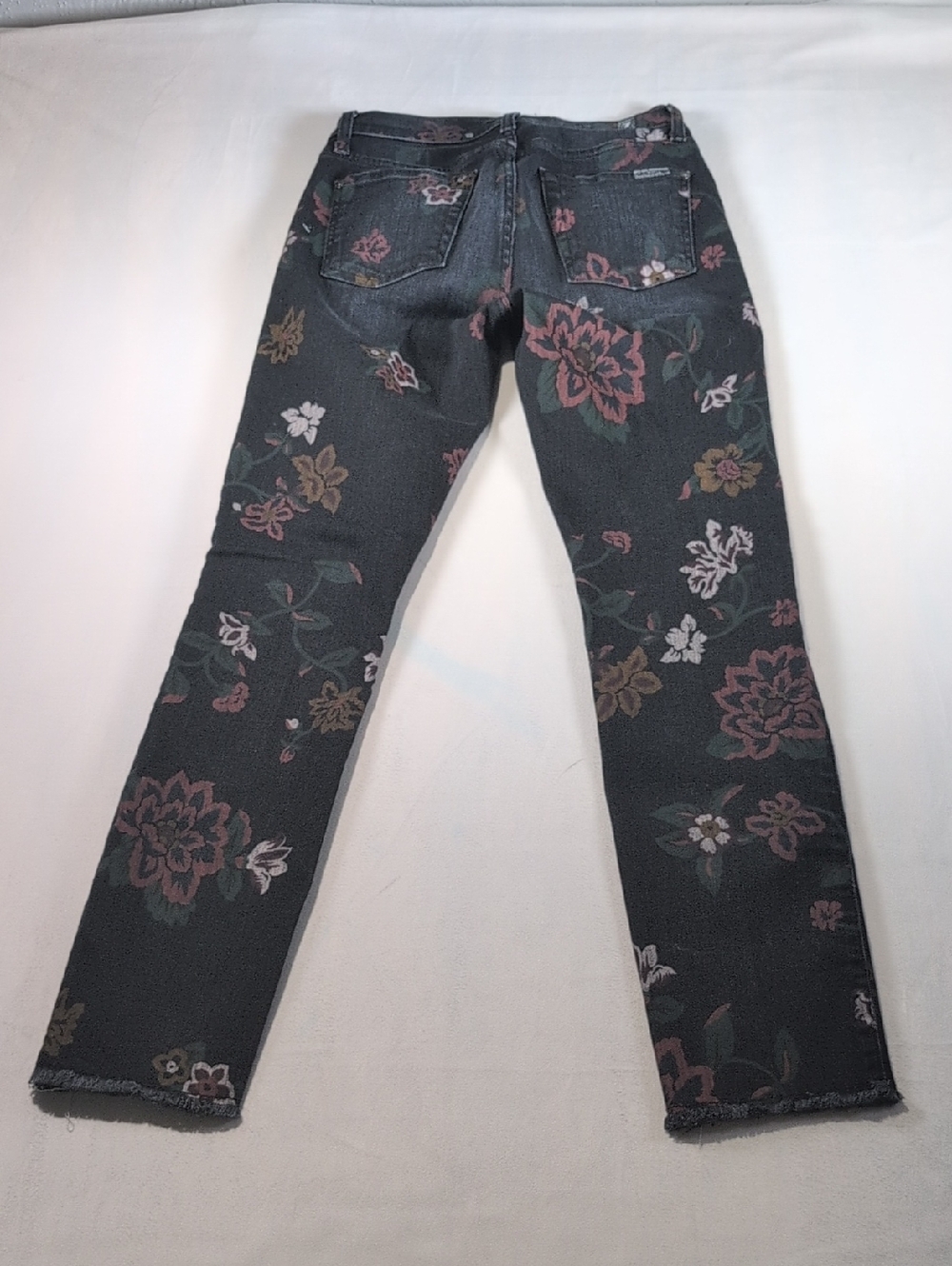 7 for All Mankind Roxanne Black Floral Skinny Ankle Jeans Size 25 - Picture 11 of 12